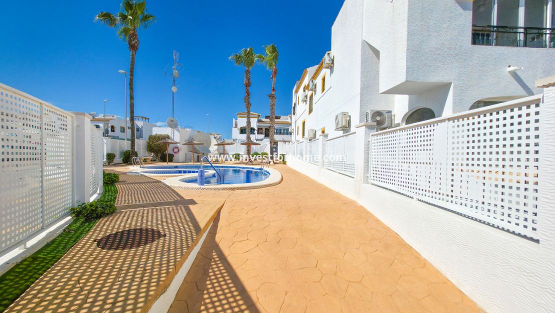 Verkoop - Appartement - Orihuela Costa - Vistabella Golf Entre Naranjos