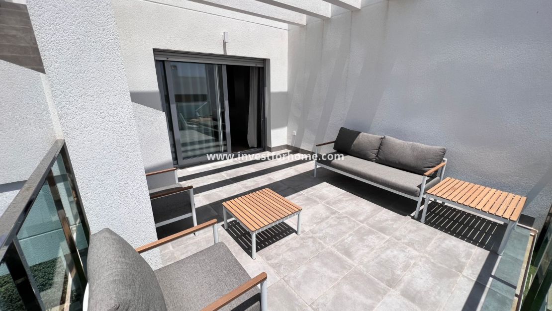 Verkoop - Appartement - Orihuela Costa - Vistabella Golf