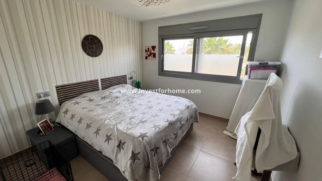 Verkoop - Appartement - Orihuela Costa - Vistabella Golf