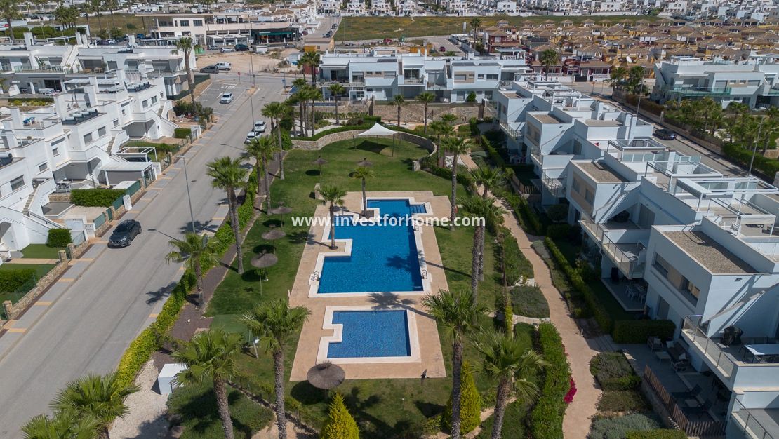 Verkoop - Appartement - Orihuela Costa - Vistabella Golf