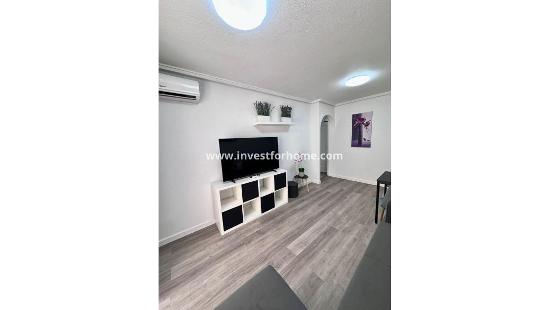Verkoop - Appartement - Torrevieja - Centro - Muelle Pesquero