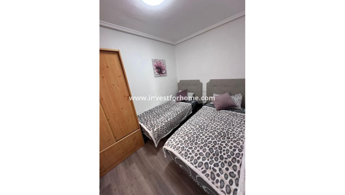 Verkoop - Appartement - Torrevieja - Centro - Muelle Pesquero