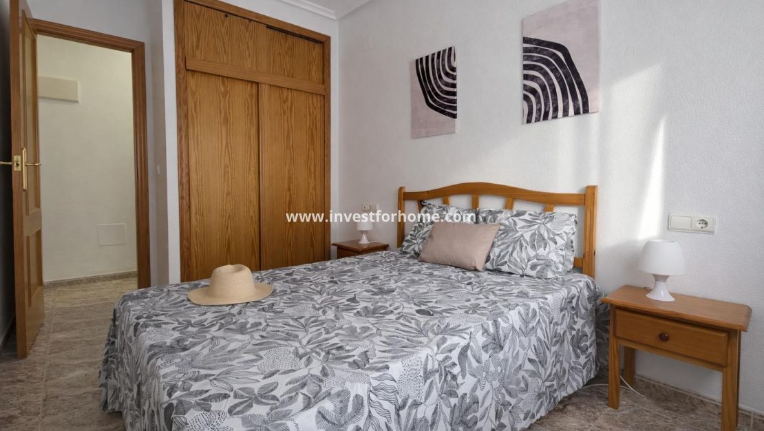 Verkoop - Appartement - Torrevieja - Centro - Muelle Pesquero