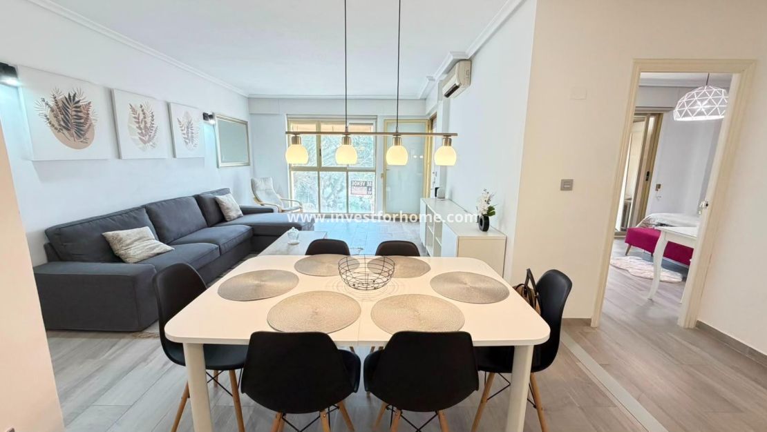 Verkoop - Appartement - Torrevieja - Centro - Muelle Pesquero