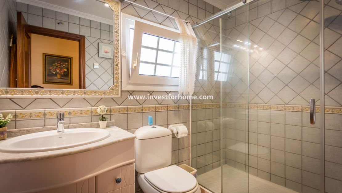 Verkoop - Appartement - Torrevieja - Centro