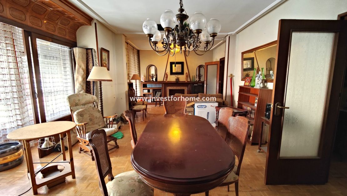 Verkoop - Appartement - Torrevieja - Centro