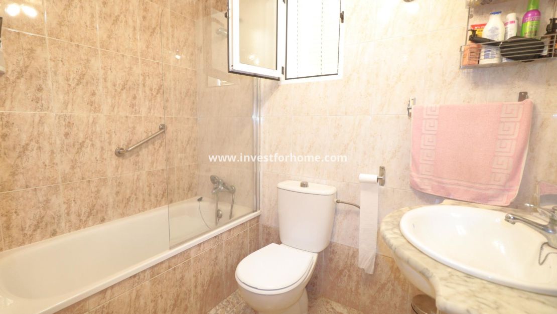Verkoop - Appartement - Torrevieja - Centro
