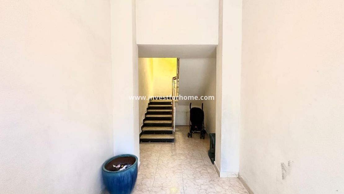 Verkoop - Appartement - Torrevieja - Centro