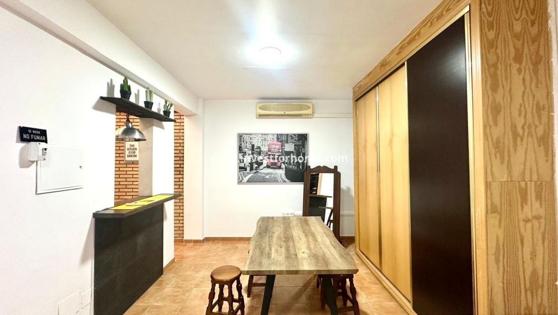 Verkoop - Appartement - Torrevieja - Centro