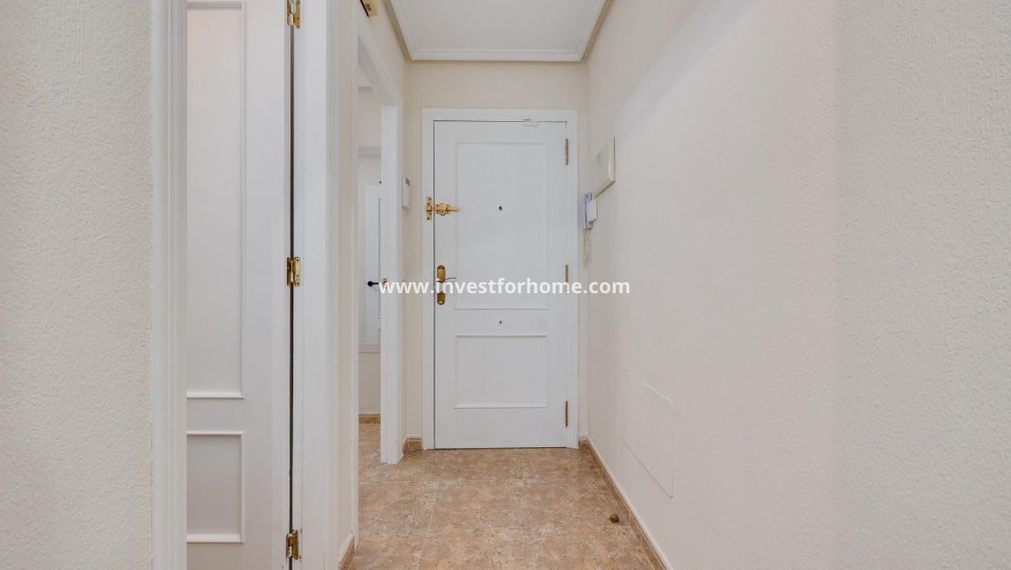 Verkoop - Appartement - Torrevieja - Centro