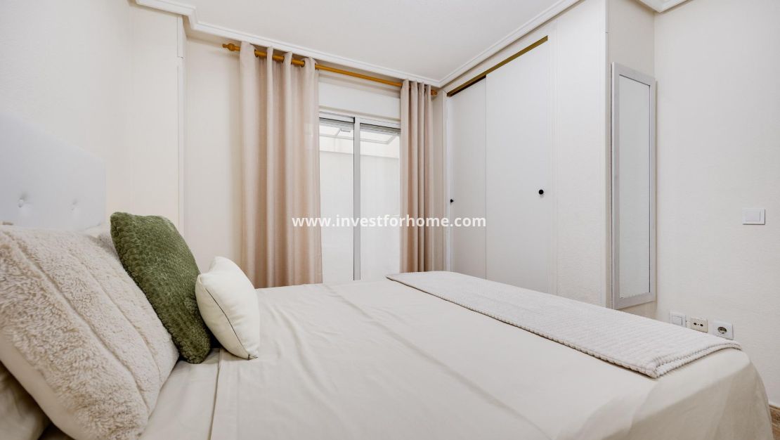 Verkoop - Appartement - Torrevieja - Centro