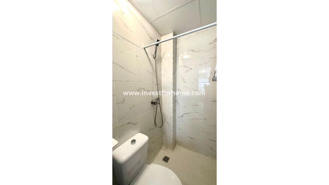 Verkoop - Appartement - Torrevieja - Centro