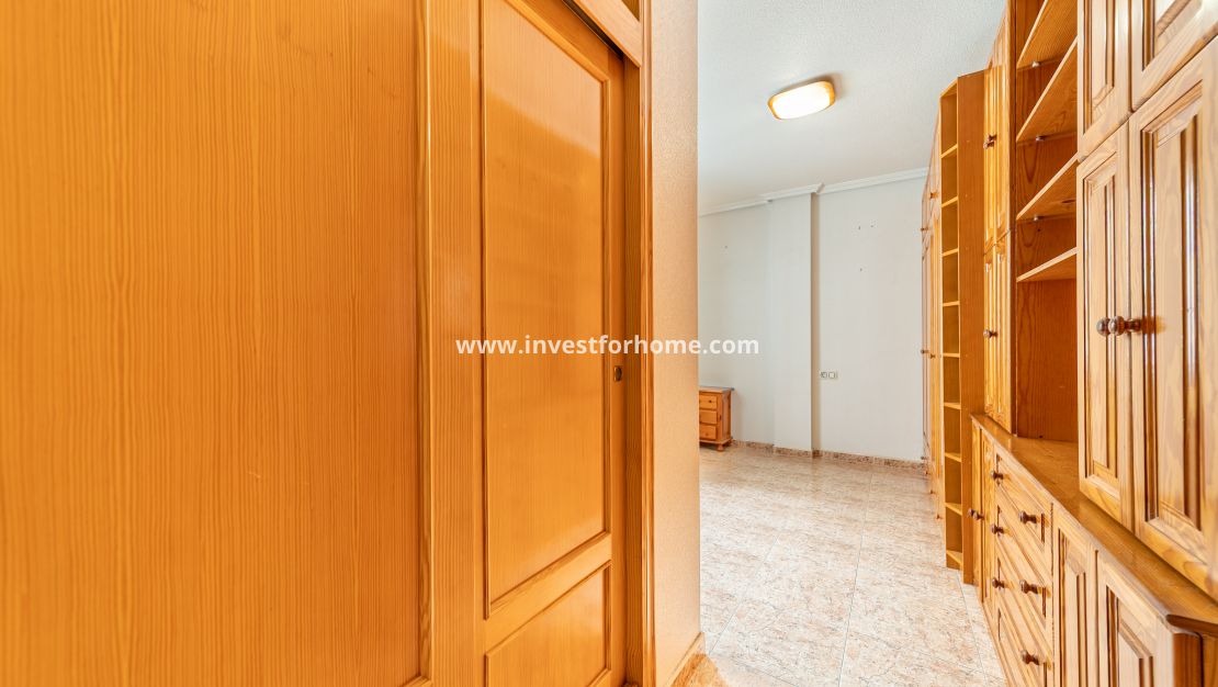 Verkoop - Appartement - Torrevieja - Centro