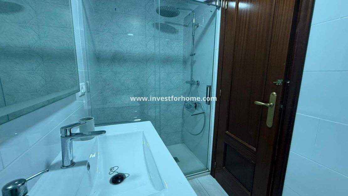 Verkoop - Appartement - Torrevieja - Centro