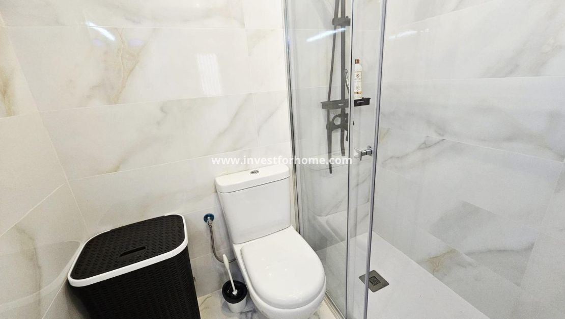 Verkoop - Appartement - Torrevieja - Centro