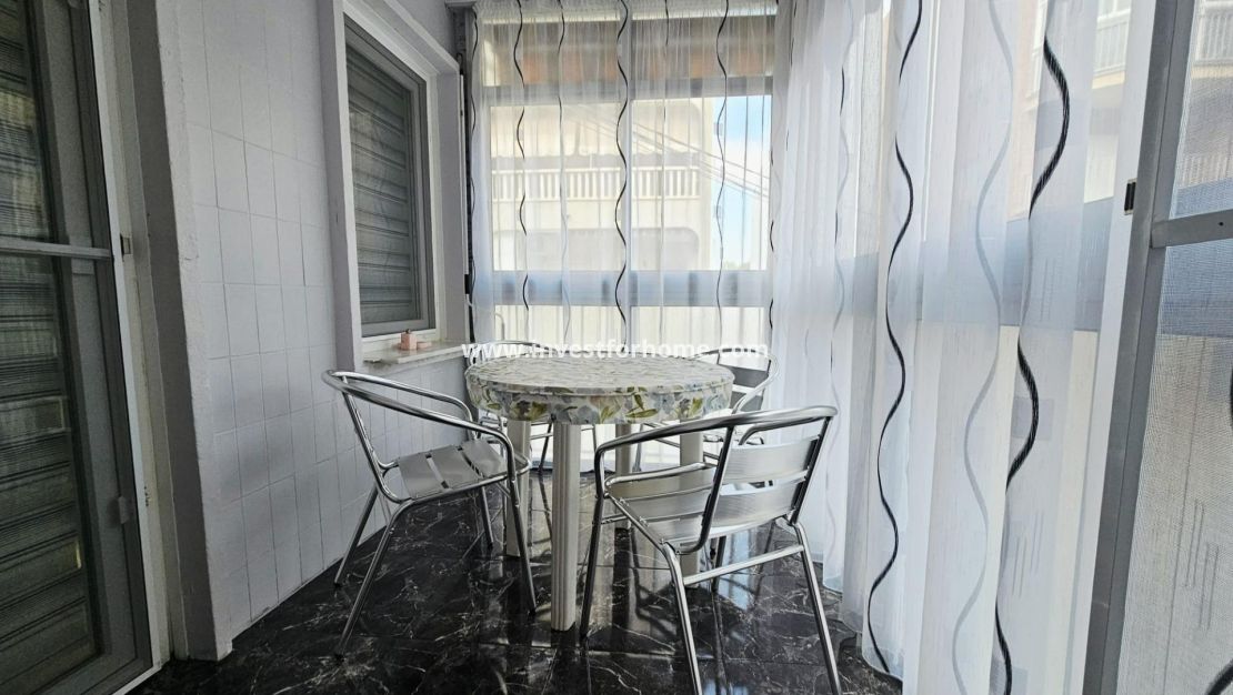 Verkoop - Appartement - Torrevieja - Centro