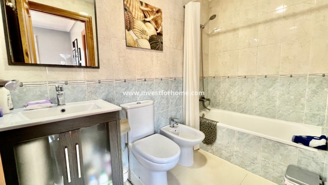 Verkoop - Appartement - Torrevieja - Centro