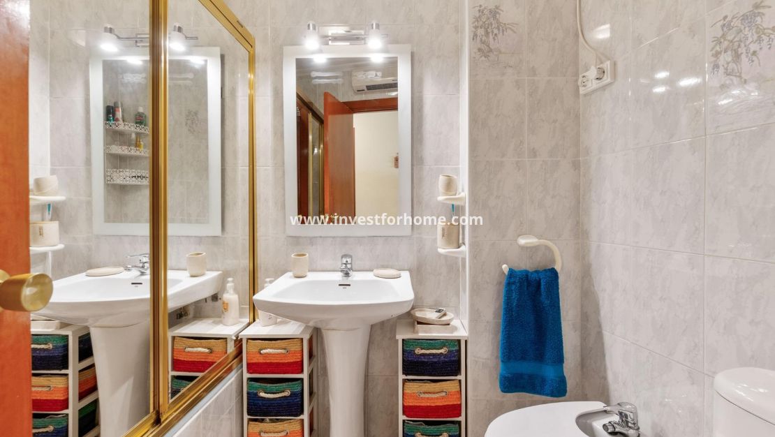 Verkoop - Appartement - Torrevieja - Centro