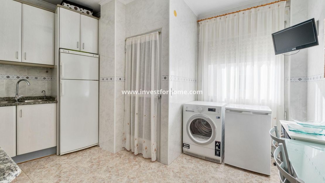 Verkoop - Appartement - Torrevieja - Centro