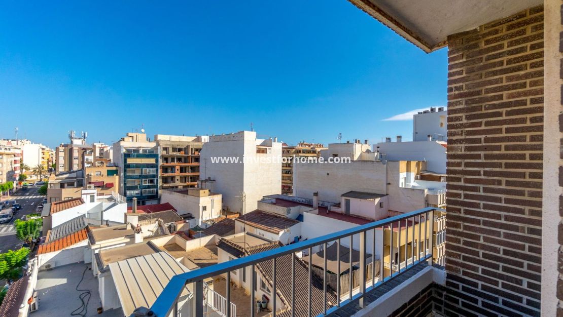 Verkoop - Appartement - Torrevieja - Centro