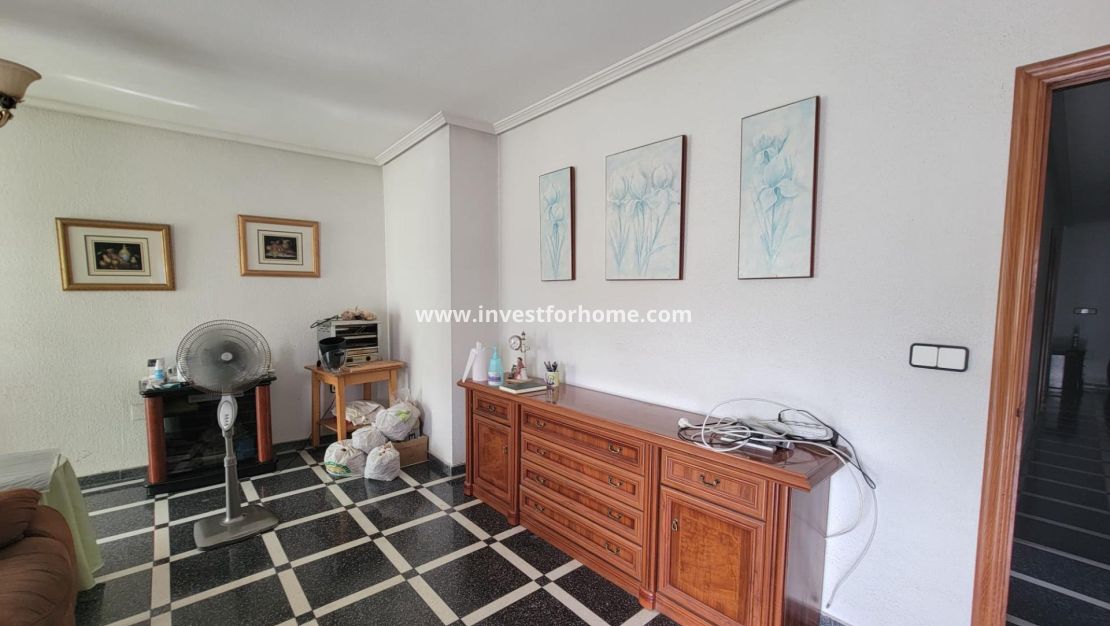 Verkoop - Appartement - Torrevieja - Centro