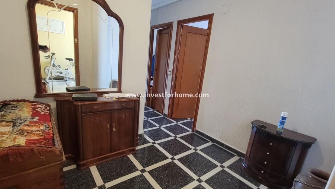 Verkoop - Appartement - Torrevieja - Centro