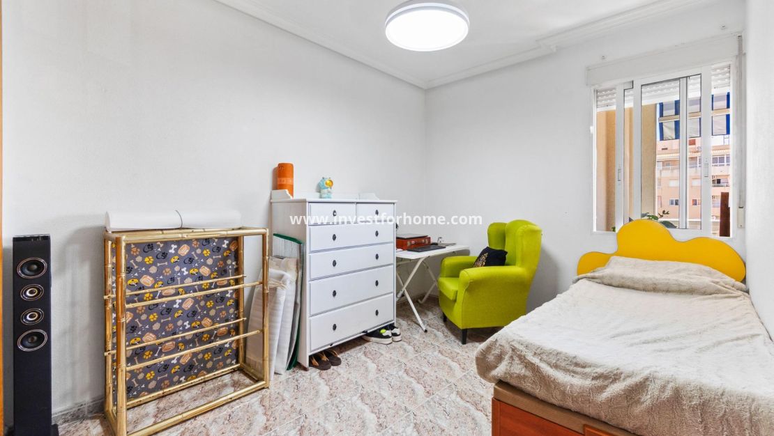 Verkoop - Appartement - Torrevieja - Centro