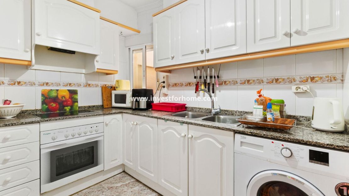 Verkoop - Appartement - Torrevieja - Centro