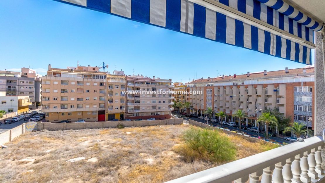 Verkoop - Appartement - Torrevieja - Centro