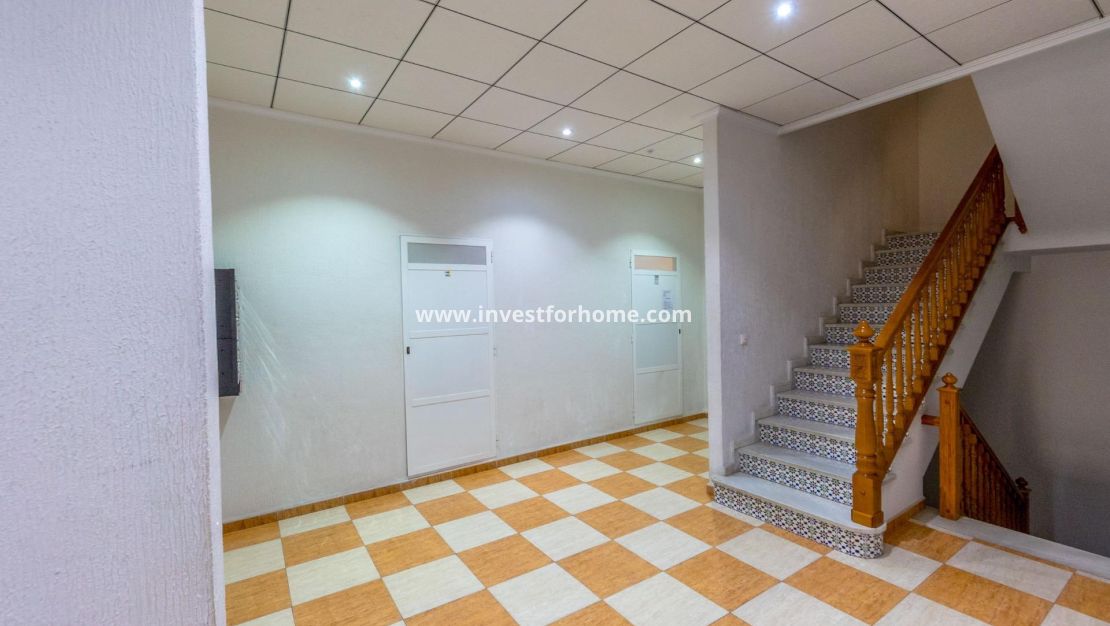 Verkoop - Appartement - Torrevieja - Centro