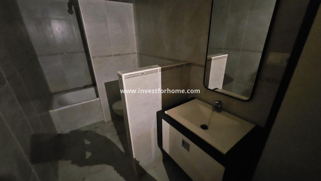 Verkoop - Appartement - Torrevieja - Centro