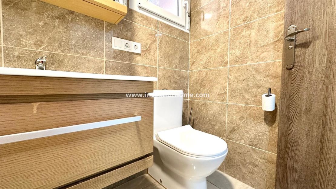 Verkoop - Appartement - Torrevieja - Centro
