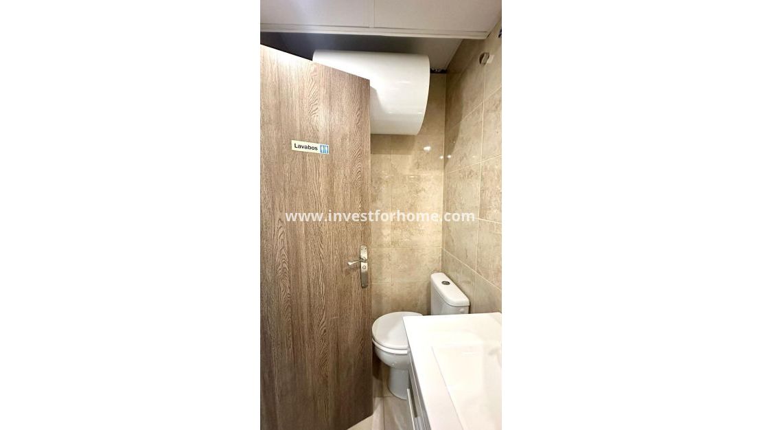 Verkoop - Appartement - Torrevieja - Centro