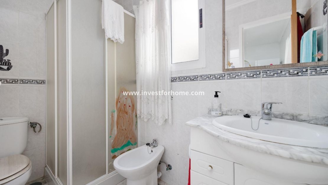 Verkoop - Appartement - Torrevieja - Centro