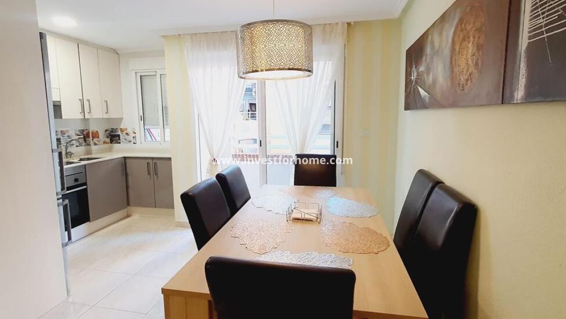 Verkoop - Appartement - Torrevieja - Centro