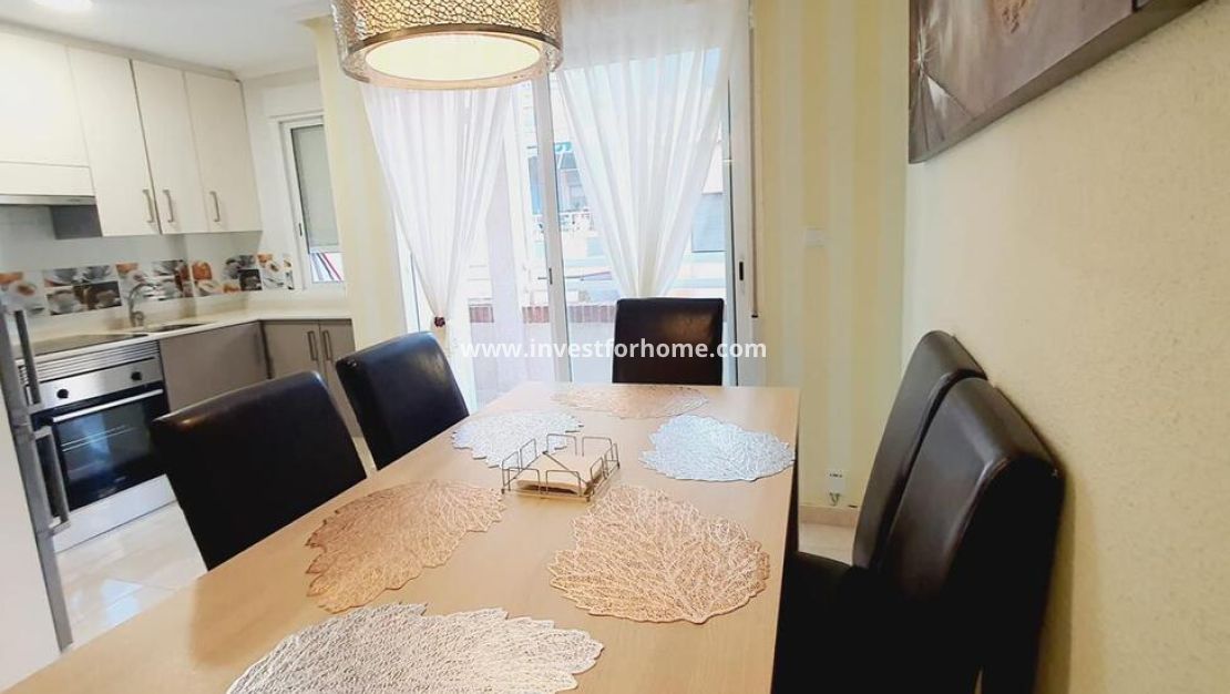 Verkoop - Appartement - Torrevieja - Centro