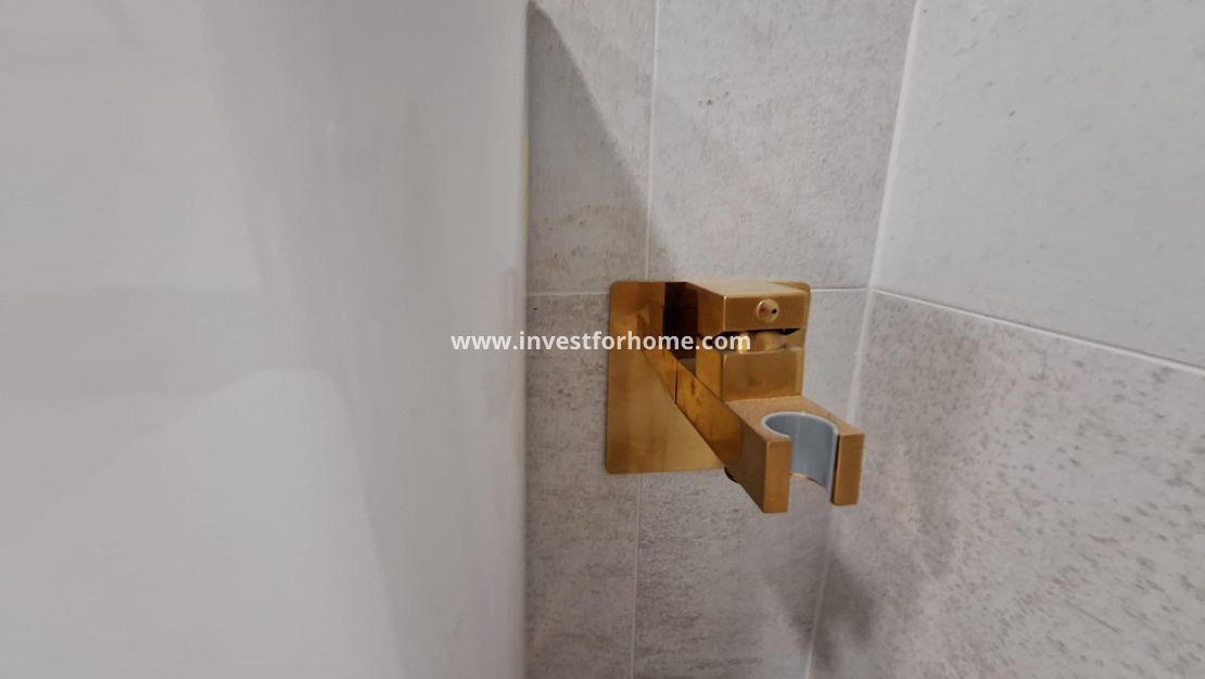 Verkoop - Appartement - Torrevieja - Centro