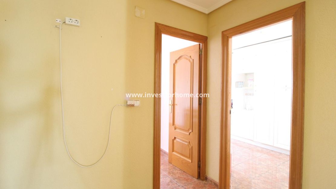 Verkoop - Appartement - Torrevieja - Centro