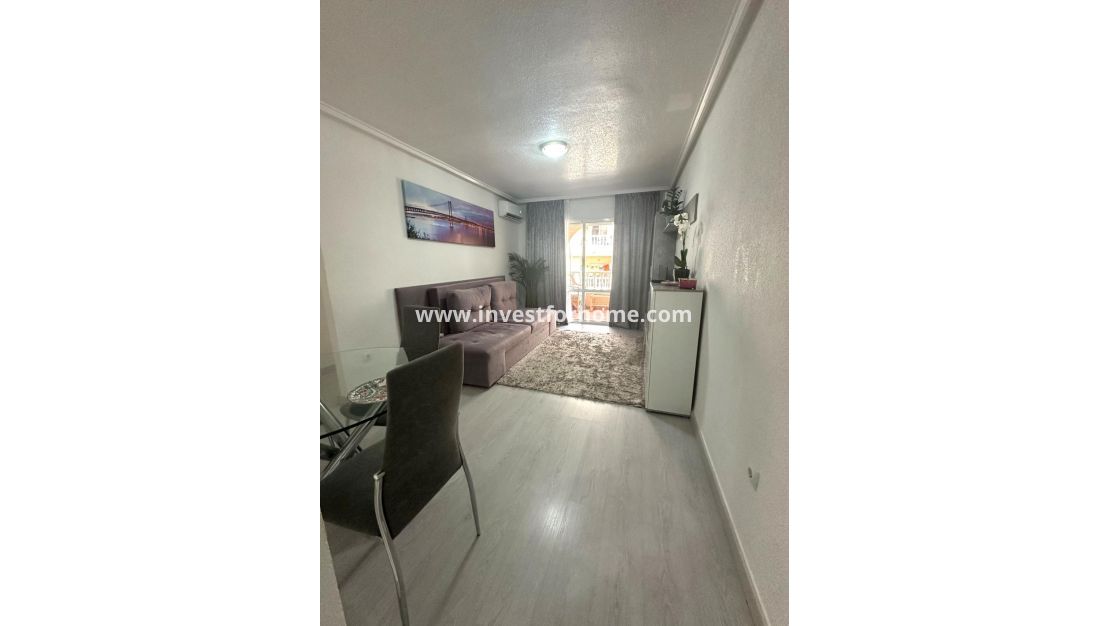 Verkoop - Appartement - Torrevieja - Centro