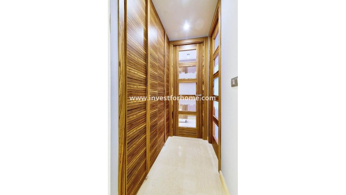 Verkoop - Appartement - Torrevieja - Centro