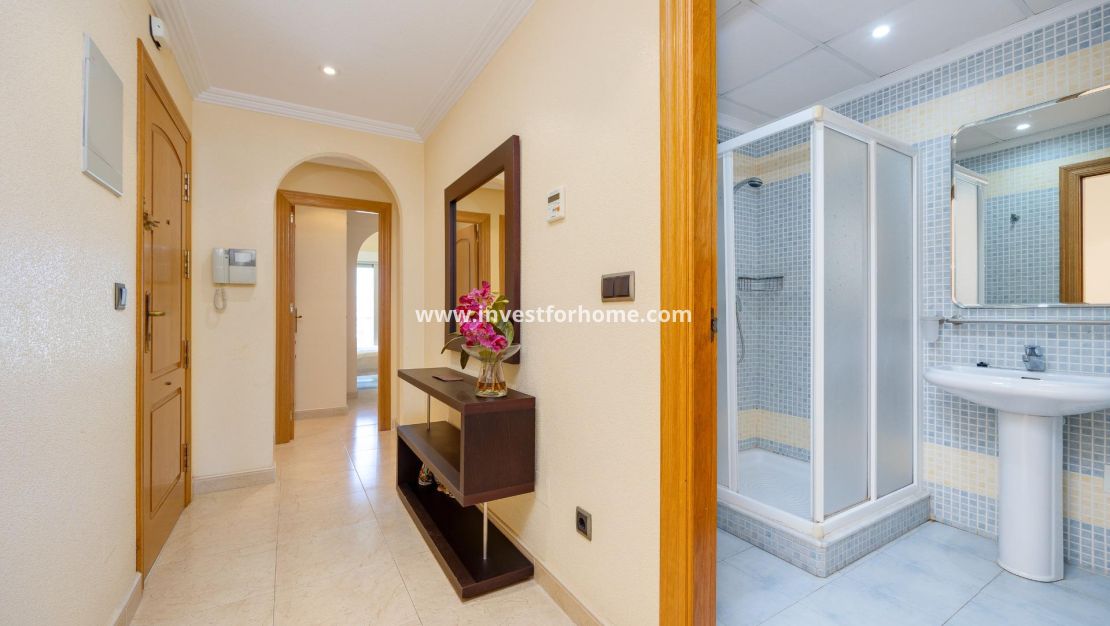 Verkoop - Appartement - Torrevieja - Centro