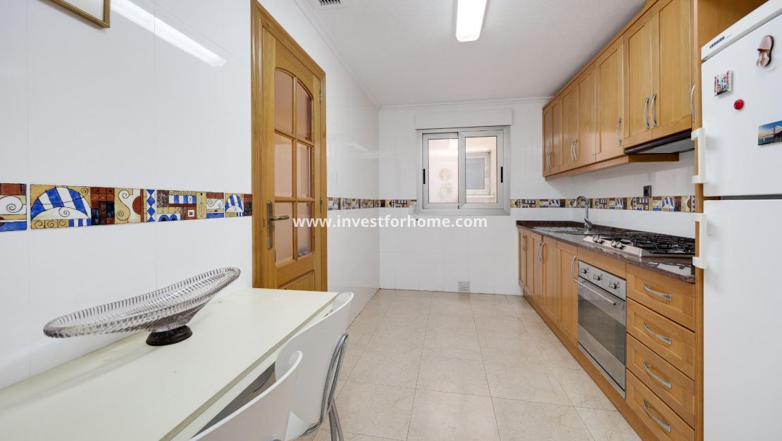 Verkoop - Appartement - Torrevieja - Centro
