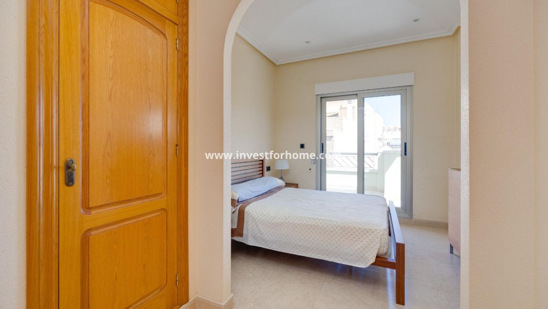 Verkoop - Appartement - Torrevieja - Centro