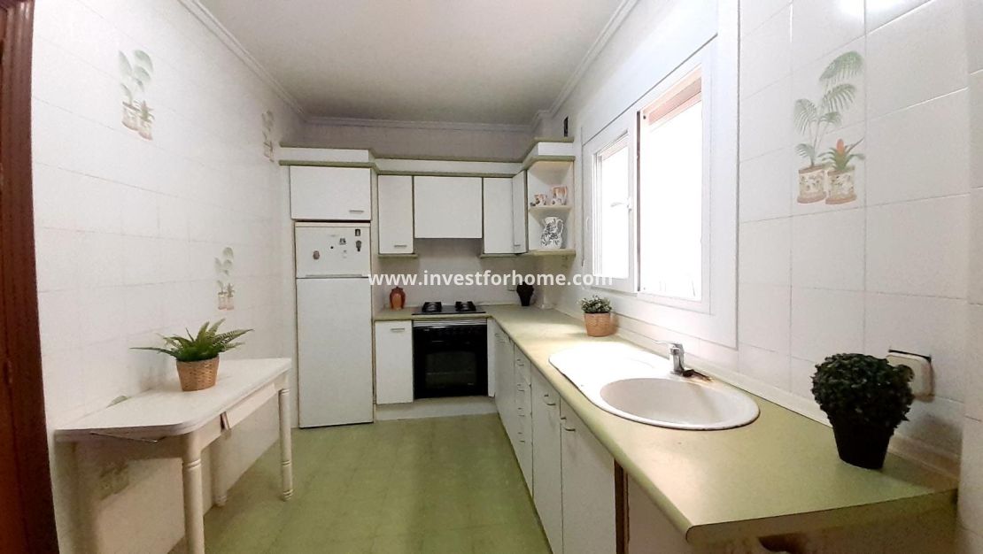 Verkoop - Appartement - Torrevieja - Centro