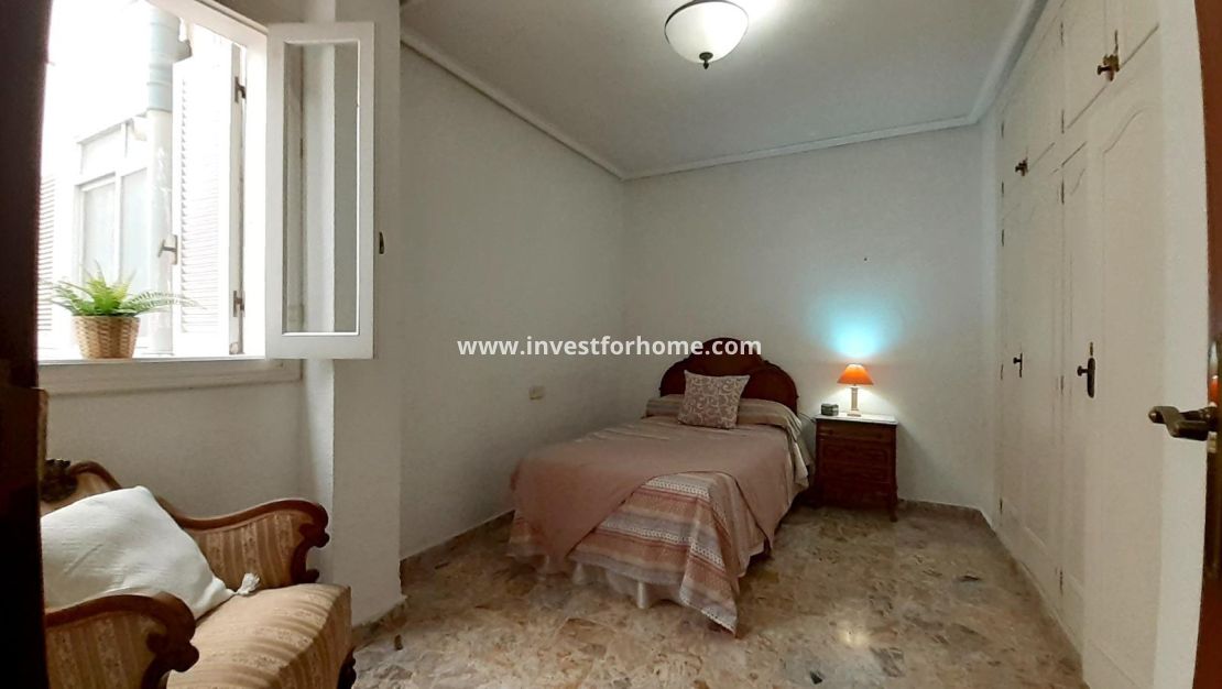 Verkoop - Appartement - Torrevieja - Centro