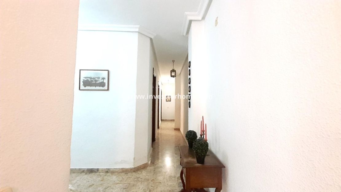 Verkoop - Appartement - Torrevieja - Centro