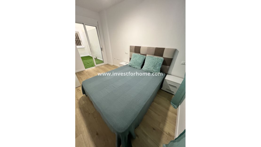 Verkoop - Appartement - Torrevieja - Centro