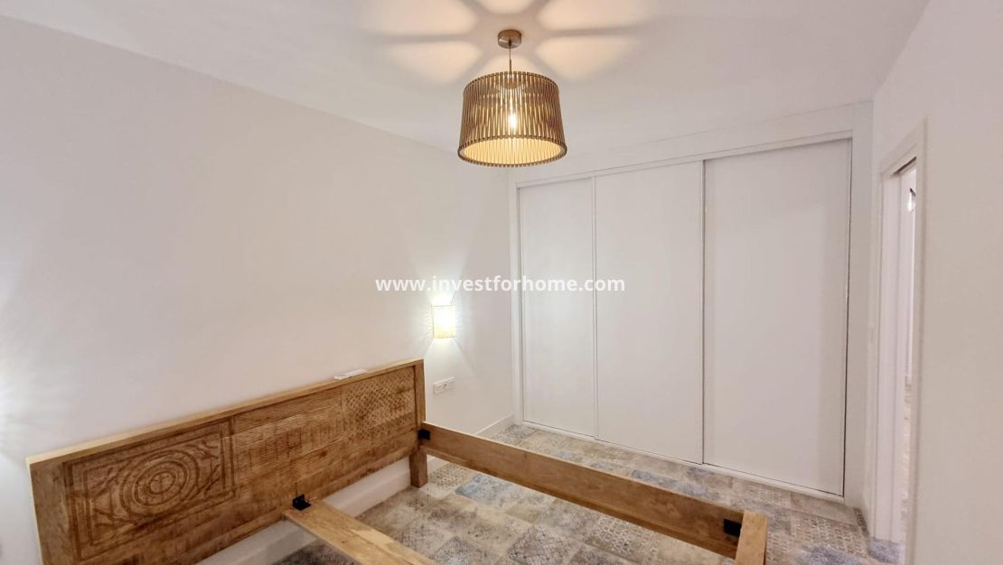 Verkoop - Appartement - Torrevieja - Centro