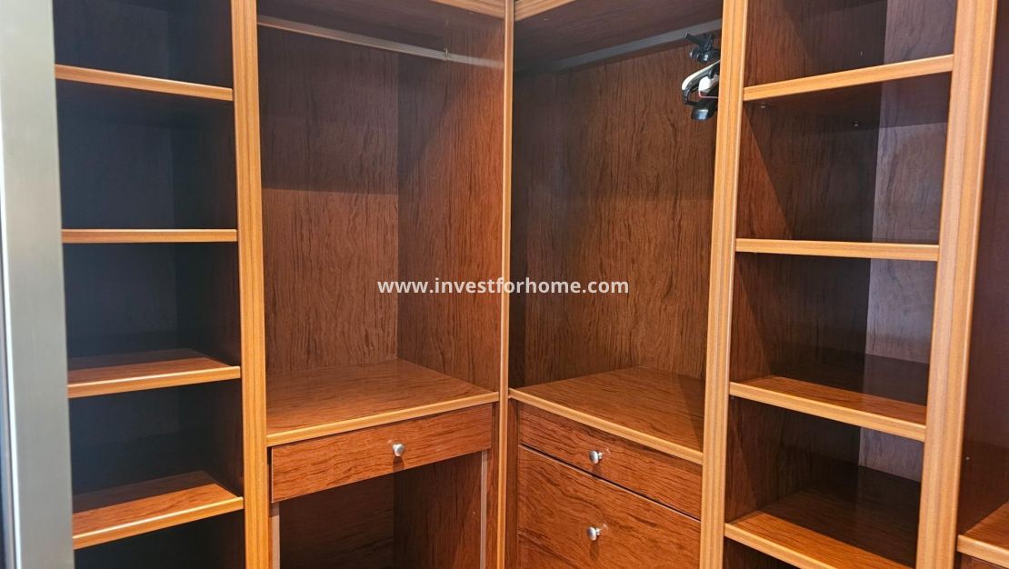 Verkoop - Appartement - Torrevieja - Centro