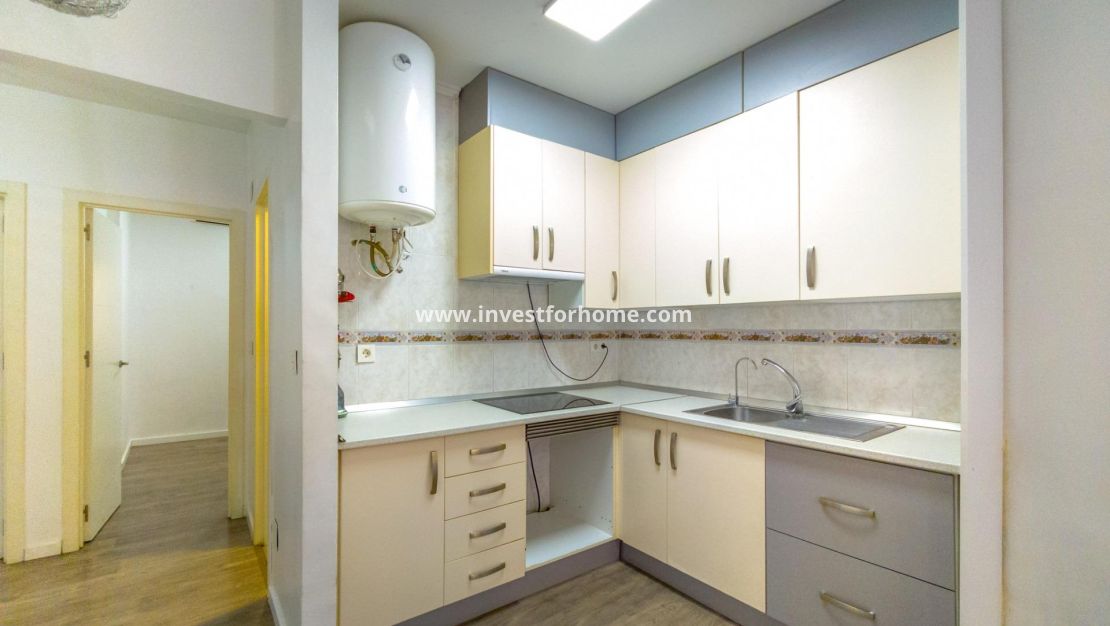 Verkoop - Appartement - Torrevieja - Centro